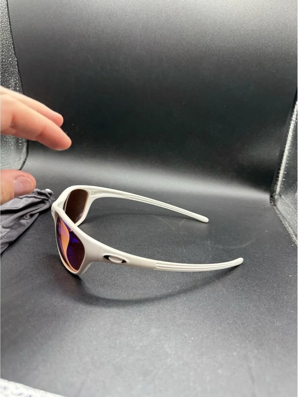 Oakley New Frogskin White/Blue Iridium Lenses 03-108